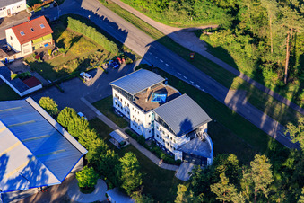 Vue aérienne de GHS Gruber & Hufnagel Software Development GmbH à Rheinzabern dans le département Rhénanie-Palatinat, Allemagne