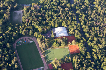 Vue aérienne de MTV à le quartier Oststadt in Karlsruhe dans le département Bade-Wurtemberg, Allemagne