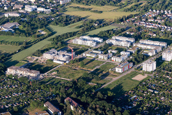 Vue aérienne de Parc technologique à le quartier Rintheim in Karlsruhe dans le département Bade-Wurtemberg, Allemagne