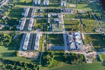 Parc technologique à le quartier Rintheim in Karlsruhe dans le département Bade-Wurtemberg, Allemagne vue du ciel