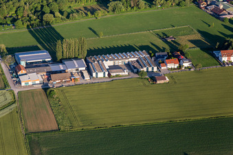 Vue aérienne de Geggus à Weingarten dans le département Bade-Wurtemberg, Allemagne