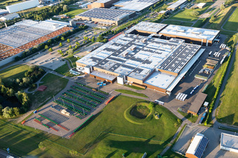 Vue aérienne de Usine John Deere à Bruchsal dans le département Bade-Wurtemberg, Allemagne
