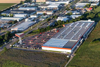 Vue aérienne de Quincaillerie Bauhaus Bruchsal à Bruchsal dans le département Bade-Wurtemberg, Allemagne
