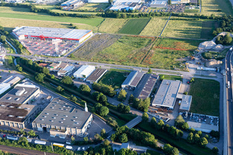 Vue aérienne de Bauhaus, Molzaustrasse à Bruchsal dans le département Bade-Wurtemberg, Allemagne