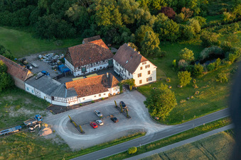 Vue oblique de Le vieux moulin de Gehrlein à Hatzenbühl dans le département Rhénanie-Palatinat, Allemagne