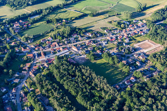 Vue aérienne de Neubourg à Dauendorf dans le département Bas Rhin, France