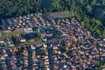 Soufflenheim dans le département Bas Rhin, France d'un drone