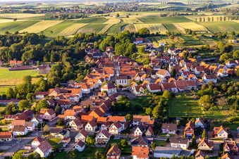 Vue aérienne de Buhl dans le département Bas Rhin, France