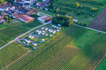 Vue aérienne de Aire de stationnement pour camping-cars Geiger à Dierbach dans le département Rhénanie-Palatinat, Allemagne