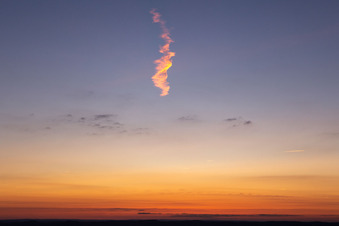 Vue aérienne de Coucher de soleil à Klingenmünster dans le département Rhénanie-Palatinat, Allemagne