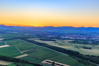 Vue aérienne de Aérodrome d'Ebenberg à Landau in der Pfalz dans le département Rhénanie-Palatinat, Allemagne