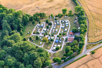 Camping Drei Gleichen à le quartier Mühlberg in Drei Gleichen dans le département Thuringe, Allemagne d'en haut
