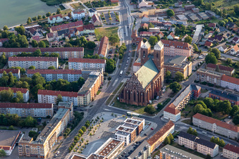 Vue aérienne de Église Sainte-Marie à Prenzlau dans le département Brandebourg, Allemagne