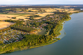 Vue aérienne de Résidence de vacances Warnitz à Oberuckersee à le quartier Warnitz in Oberuckersee dans le département Brandebourg, Allemagne