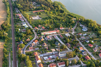 Vue aérienne de Entre Lindenallee et Uckerpromenade à le quartier Warnitz in Oberuckersee dans le département Brandebourg, Allemagne