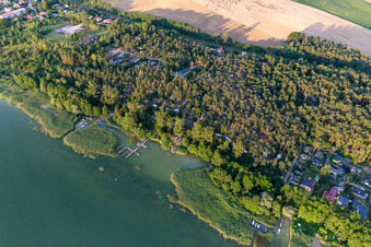 Camping à Oberuckersee à le quartier Warnitz in Oberuckersee dans le département Brandebourg, Allemagne d'en haut