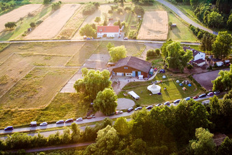 Vue aérienne de Reithof Trab eV - Équitation thérapeutique sur le lac de Constance à le quartier Wollmatingen in Konstanz dans le département Bade-Wurtemberg, Allemagne