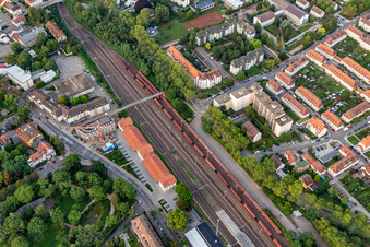 Vue aérienne de Bahnhofstraße avec le marché bio de Denns à Speyer dans le département Rhénanie-Palatinat, Allemagne