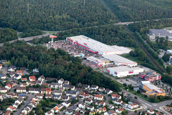 Vue aérienne de Bauhaus à Speyer dans le département Rhénanie-Palatinat, Allemagne
