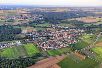Vue aérienne de Vue du nord à Hanhofen dans le département Rhénanie-Palatinat, Allemagne
