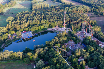 Vue aérienne de Centre de loisirs - parc d'attractions " Holiday Park à Haßloch dans le département Rhénanie-Palatinat, Allemagne