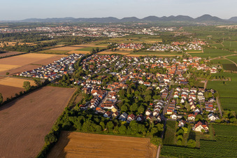 Vue aérienne de Bornheim dans le département Rhénanie-Palatinat, Allemagne
