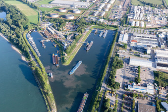 Vue aérienne de Nouveau Port à Speyer dans le département Rhénanie-Palatinat, Allemagne