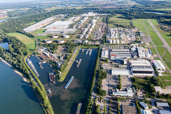 Vue aérienne de Nouveau Port à Speyer dans le département Rhénanie-Palatinat, Allemagne