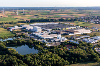 Offenbach an der Queich dans le département Rhénanie-Palatinat, Allemagne d'en haut