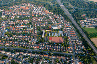 Vue aérienne de École de peuplement à Speyer dans le département Rhénanie-Palatinat, Allemagne