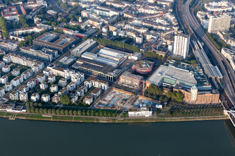 Vue aérienne de Vivre au bord de la rivière, Rheinschanzenpromenade à le quartier Mitte in Ludwigshafen am Rhein dans le département Rhénanie-Palatinat, Allemagne