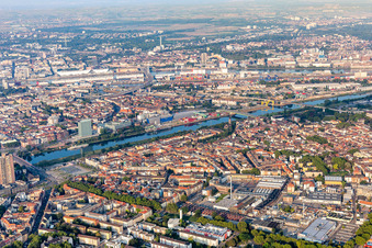 Photographie aérienne de Quartier de Neckarstadt-Ouest entre le Vieux-Rhin et le Neckar à le quartier Neckarstadt-Ost in Mannheim dans le département Bade-Wurtemberg, Allemagne