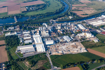 Vue aérienne de ICL Allemagne Ladenburg / BK Giulini à Ladenburg dans le département Bade-Wurtemberg, Allemagne