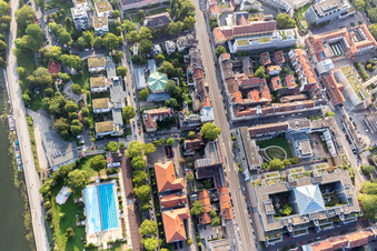 Vue aérienne de Église luthérienne Heidelberg à le quartier Bergheim in Heidelberg dans le département Bade-Wurtemberg, Allemagne