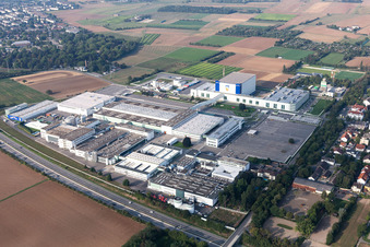 Locaux de l'usine Rudolf Wild GmbH & Co. KG (Capri-Sonne) à Eppelheim dans le département Bade-Wurtemberg, Allemagne d'en haut