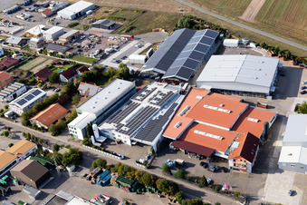 Dans la zone industrielle de Gereut, HGGS LaserCUT GmbH & Co. KG à Hatzenbühl dans le département Rhénanie-Palatinat, Allemagne depuis l'avion