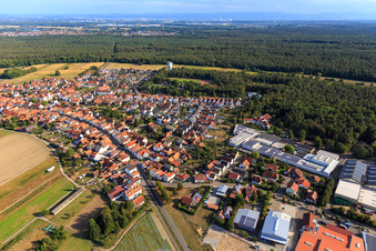 Photographie aérienne de Vue de la ville depuis le nord-ouest à Hatzenbühl dans le département Rhénanie-Palatinat, Allemagne
