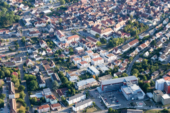 Vue aérienne de Hôpital à Bad Bergzabern dans le département Rhénanie-Palatinat, Allemagne