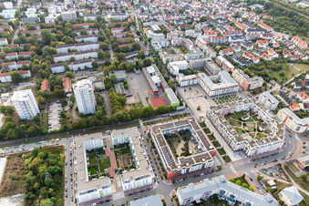 Vue aérienne de Place Gravensteiner à le quartier Preungesheim in Frankfurt am Main dans le département Hesse, Allemagne