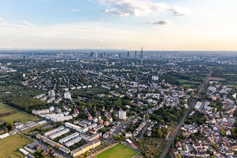 Vue aérienne de Quartier Eschersheim in Frankfurt am Main dans le département Hesse, Allemagne