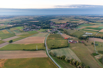 Vue oblique de Riedseltz dans le département Bas Rhin, France