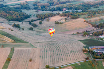 Forstheim dans le département Bas Rhin, France du point de vue du drone