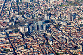 Vue aérienne de Centre Commercial St. Sébastien à Nancy dans le département Meurthe et Moselle, France