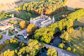 Château de Haroué à Haroué dans le département Meurthe et Moselle, France depuis l'avion