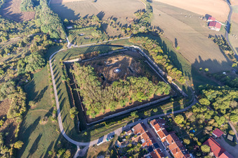 Vue aérienne de Citadelle à Villey-le-Sec dans le département Meurthe et Moselle, France