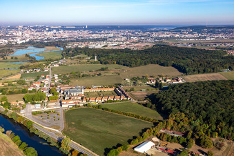 Vue aérienne de Monastère/Abbaye de Bosserville, Lycée Professionnel Privé Saint Michel à Art-sur-Meurthe dans le département Meurthe et Moselle, France