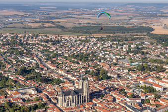 Photographie aérienne de Basilique de Saint-Nicolas-de-Port à Saint-Nicolas-de-Port dans le département Meurthe et Moselle, France