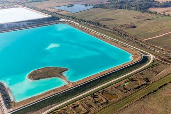 Vue aérienne de Marais salants à Rosières-aux-Salines dans le département Meurthe et Moselle, France