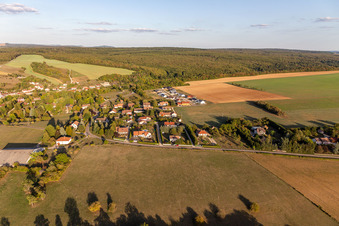 Vue aérienne de Rollainville dans le département Vosges, France