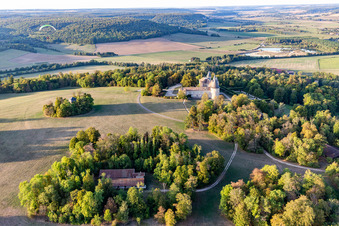 Vue aérienne de Château de Bourlémont à Frebécourt dans le département Vosges, France